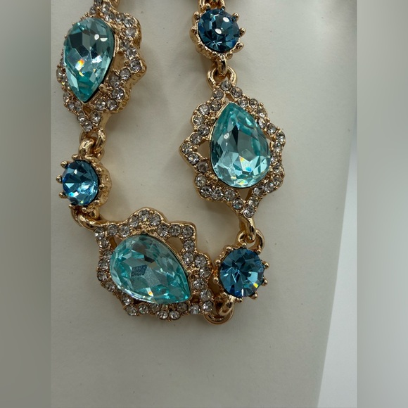Marchesa Luxury Gold-Tone Bracelet with Aqua & Sapphire Blue Crystals - Picture 7 of 16